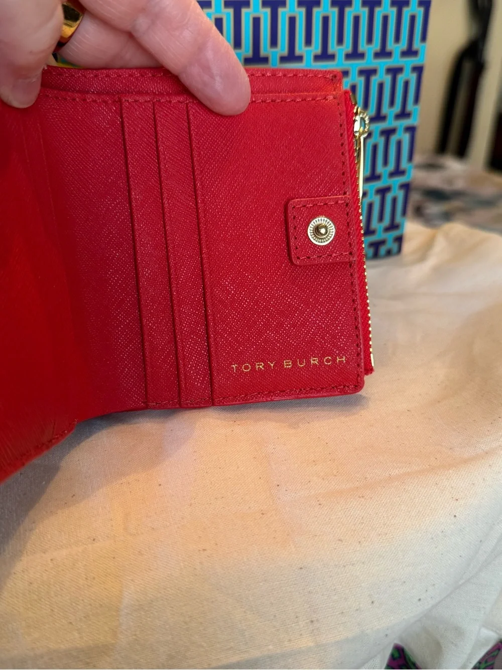 Tory Burch Poppy Crossbody Bag with Chain Strap and matching billfold/wallet